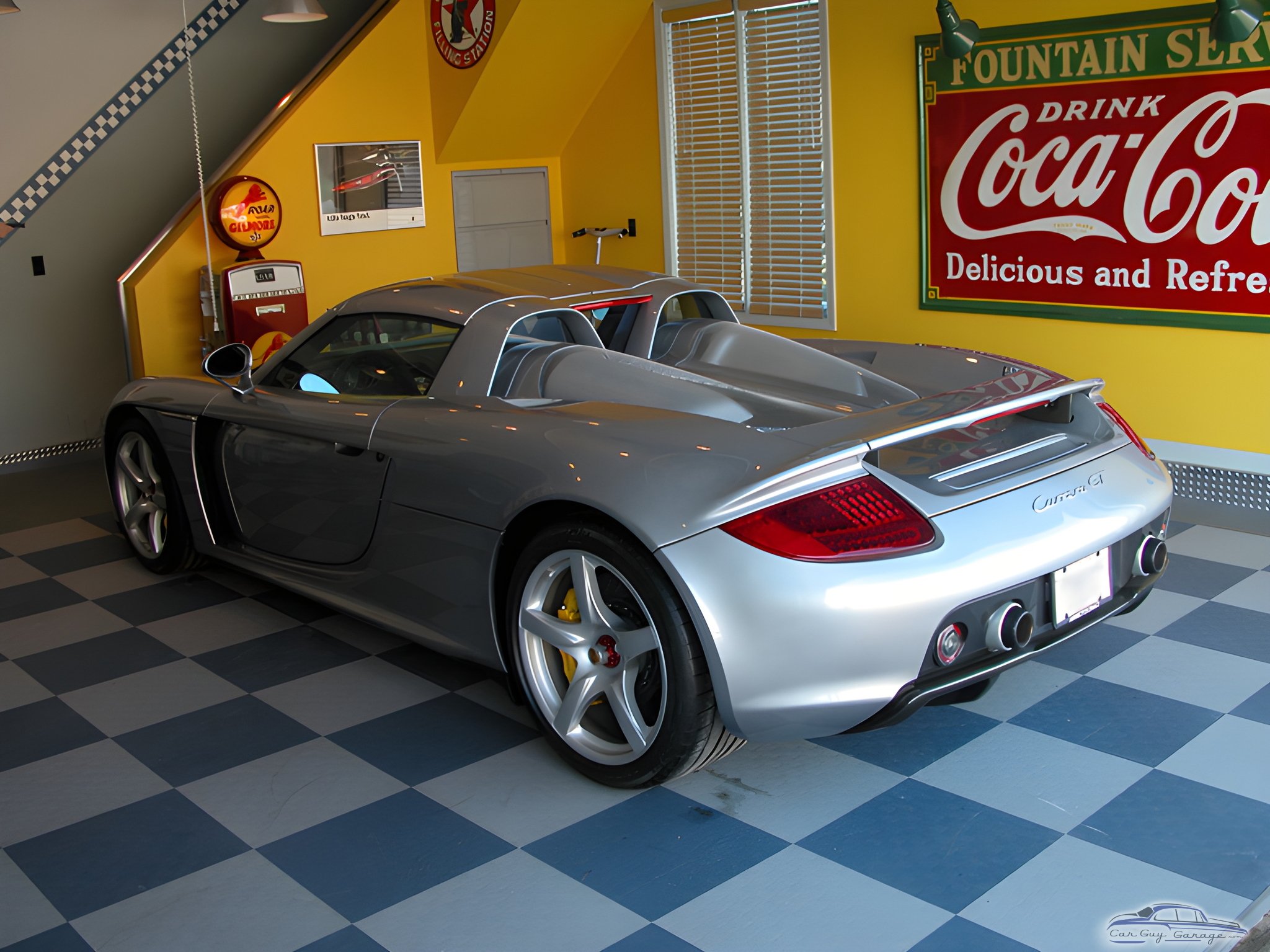 Classic Garage with Porsche Carrera and Retro Decor - John from Oakland, MI