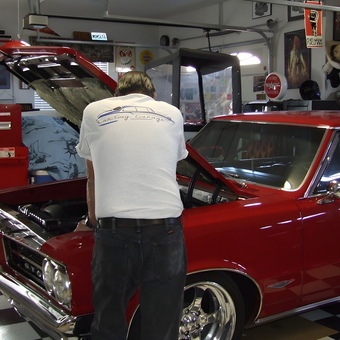 Classic Car Garage With Tool Chest and Decor - Rich from Minden, NV