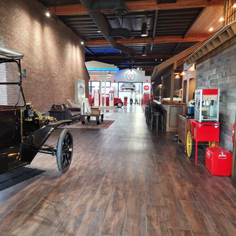 Classic Car Decor, Gas Pumps, and Popcorn Machine - Jack from Temecula, CA