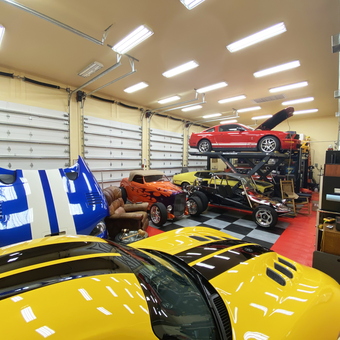 Custom garage with car lift and classic cars - Don from Baytown, TX