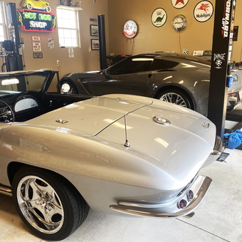 Classic Corvette Garage With Car Lift and Neon Signs - Jon from Guthrie, OK
