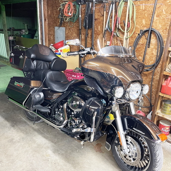Organized Garage with Touring Motorcycle and Wall Storage - Darrell from Arkansas City, KS