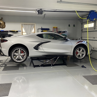 Corvette on Scissor Lift with Air Hose Reel - DogMan816 from East Aurora, NY
