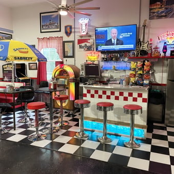 Retro Diner Garage with Jukebox and Bar Stools - Vince from Punta Gorda