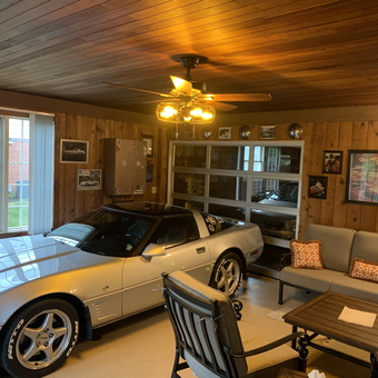 Classic Corvette Garage with Wall Decor and Lounge - Dan from Green Bay, WI