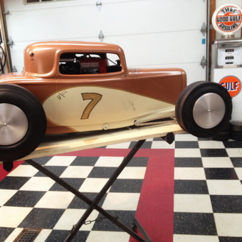Vintage race car model and Gulf gas pump in garage - Hooter from Findlay, OH