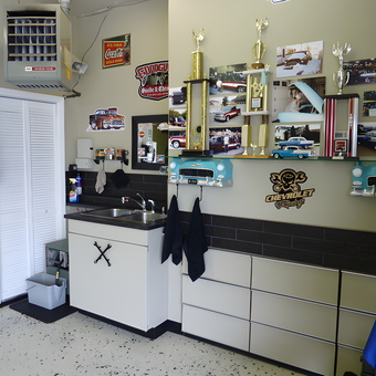 Classic Car Garage with Sink, Cabinets, and Trophies - Glen from Chicago, IL