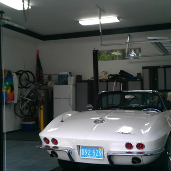 Classic Corvette on Car Lift with Cabinets - D from STUART, FL