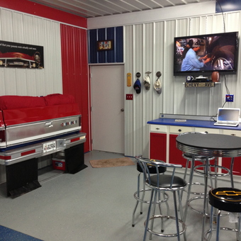 Chevrolet Tailgate Couch, Bar Stools, and Decor - R & L Mancave from Neosho, MO