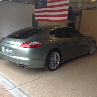 Clean garage with epoxy floor and cabinets - Alan & Bonnie Miller from Bluffton, SC