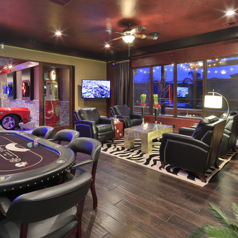 Luxury Garage Lounge with Poker Table and Classic Car - Gary from Granite Bay, CA
