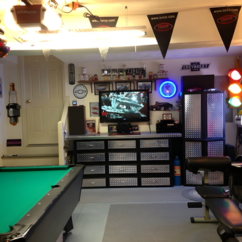 Garage with Diamond Plate Cabinets, Traffic Light, and Pool Table - Curtis from Portsmouth, VA