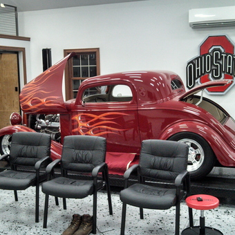 Classic Hot Rod Garage with Chairs and Ohio State Sign - Charlie from St, Clairsville, OH