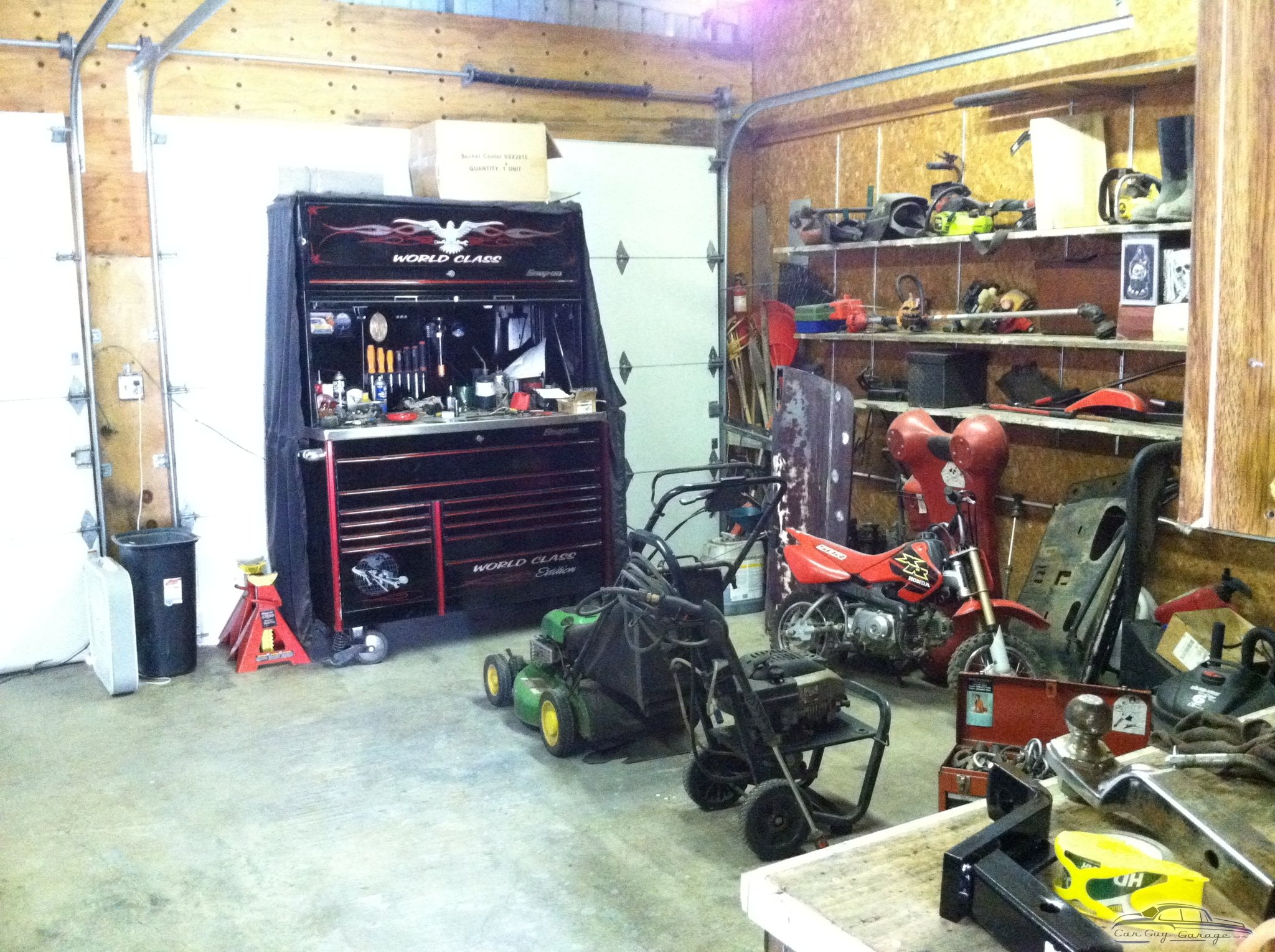 Working man's garage from Longview, WA