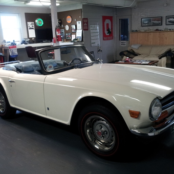 Classic Convertible and Garage Decor Display - LaMar from Galion, OH