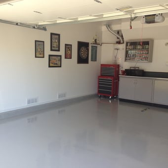 Clean garage with tool chests and cabinets - Pat C from Hayward, CA
