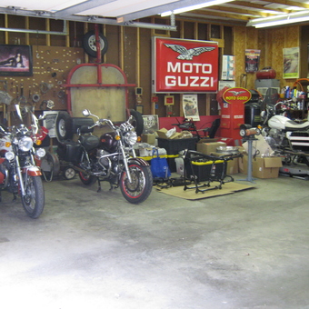 Moto Guzzi Motorcycles and Garage Tools - 4guzzis from Des Moines, IA