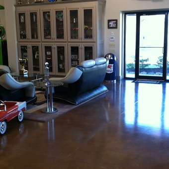 Retro Garage Lounge With Gas Pump Decor - Wilton from Crosby, TX