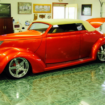 Custom Classic Roadster and Garage Decor - Mike from Kokomo, IN