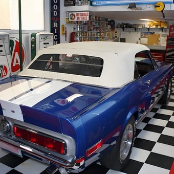 Classic Car Garage with Retro Gas Pumps and Tool Cabinets - Kent's Snakepit