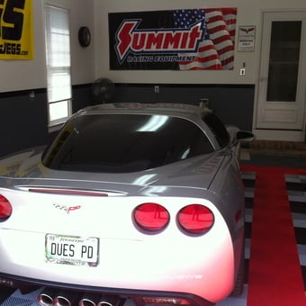Corvette Garage with Racing Banners and Floor Tiles - Mike from Oak Ridge, TN