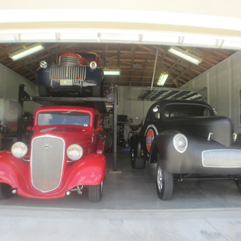 Classic Cars with Car Lift and Wall Storage - Hal from CAPE CORAL, FL