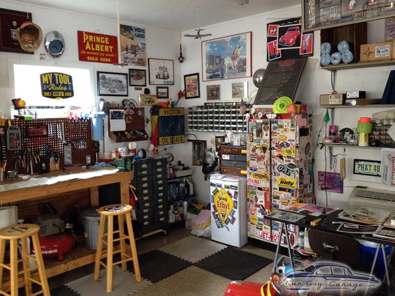 Mr Phat40 from Indianapolis, IN showing Pegboard, Slatwall, and Accessories