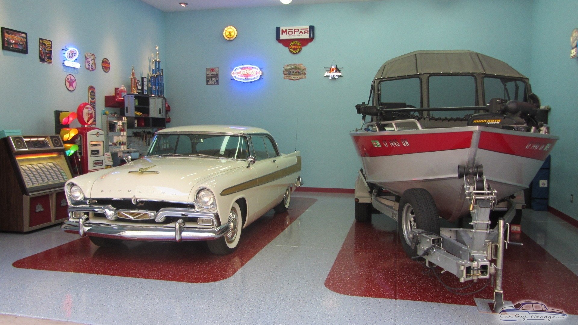 Boca's Antique Garage from Somerset, CA
