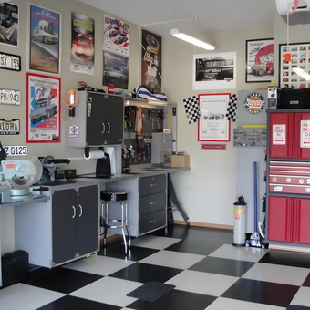 Organized Garage with Cabinets, Tool Chest, Decor - Topless Red from Spanaway, WA