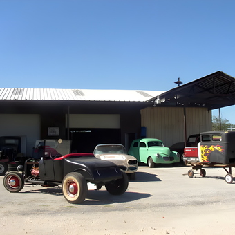 Classic Hot Rods and Vintage Cars Outside Garage - jose from faflurrias, TX