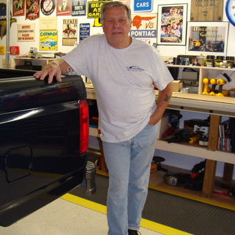 Garage with Vintage Signs, Tools, and Workbench - Tony from Palatka, FL