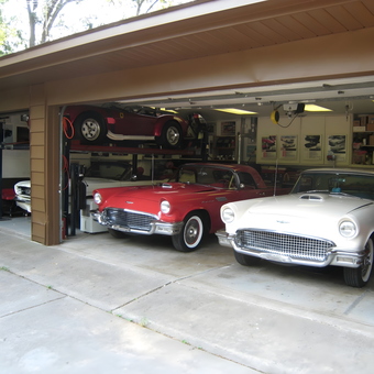 Classic Car Garage with Car Lift and Storage - cobrajeff from Edgewater, FL