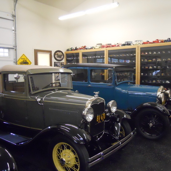 Classic Cars and Diecast Display Cabinets - Glenn from Camino, CA