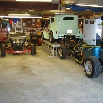 Classic Hot Rod Garage with Lift and Tool Storage - Hot Rod Ed from Allentown, NJ