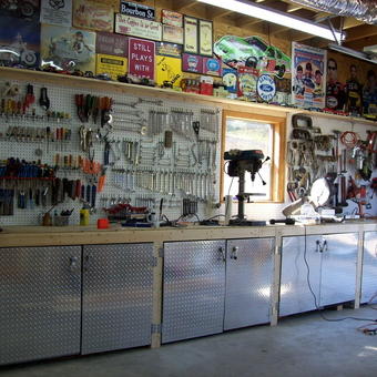 Organized Garage with Diamond Plate Cabinets and Tools - Larry from Spring Hill, FL