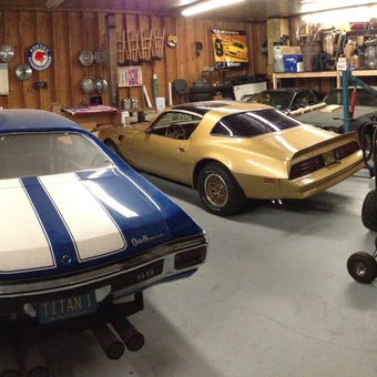 Classic Cars, Tools, and Wall Decor - The 455 Garage from Franklinville, NJ