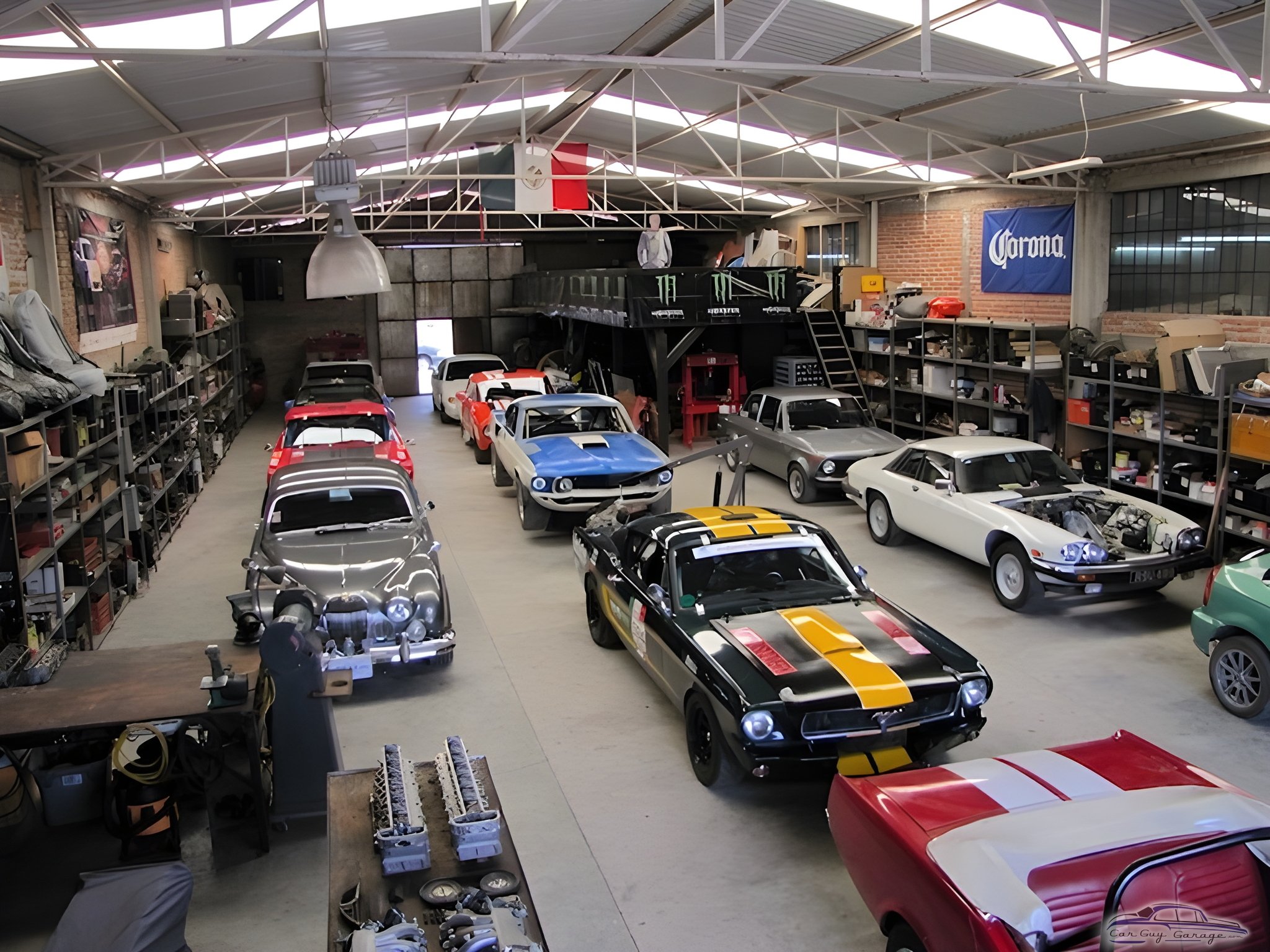 Classic Car Garage with Tools and Parts Storage - Euro-Latino Racing-Services