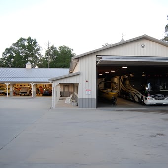 Spacious Multi-Bay Garage With RV And Boat Storage - Jeff from Birmingham, AL
