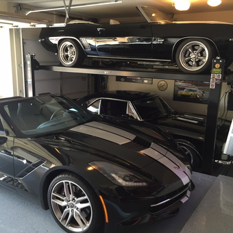 Garage with Car Lift, Classic Cars, and Corvette - JKThomson from Scottsdale, AZ