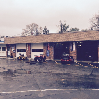 Brick Garage with Service Bays and Equipment - David from Old Saybrook, CT