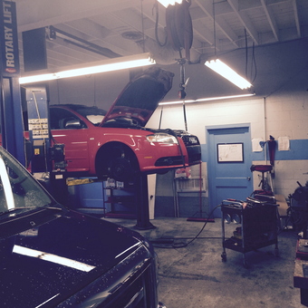 Professional garage with car lift and tool carts - David from Old Saybrook, CT