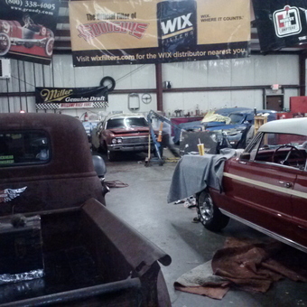 Classic Cars and Garage Decor with Tools - JD from Obetz, OH