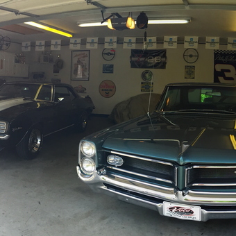Classic Muscle Cars and Garage Decor - DL GARAGE from hurricane, WV