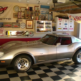 Corvette Garage with Checkered Floor and Wall Decor - Alex from Miami, FL