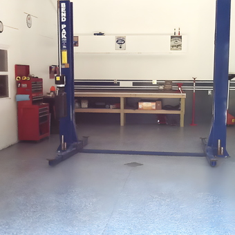 Organized garage with car lift and tool chest - Bob from Saranac, MI