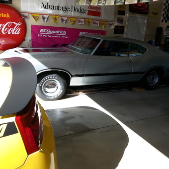 Classic Cars, Vintage Signs, and Garage Decor - maxy426 from Woodstock, Ontario