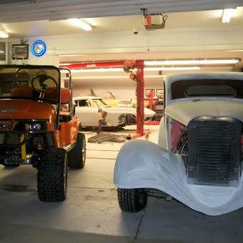 Classic Car Restoration Garage With Lift and Tools - Jeff from Boardman, Ohio