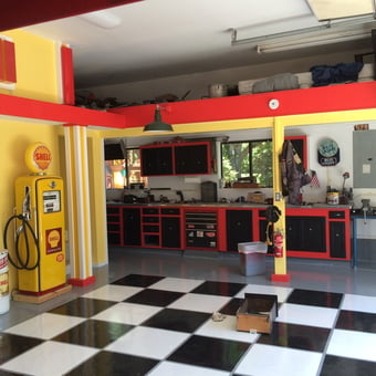 Retro Shell Gas Pump and Checkered Floor Garage - Dennis from Aurora, OR