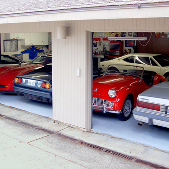 Classic Cars and Organized Garage Display - Sound Classics from Olympia, Washington