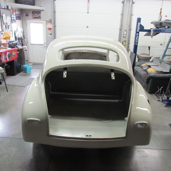 Classic Car Restoration Garage with Tools and Lift - GIVR HL from London, Ontario